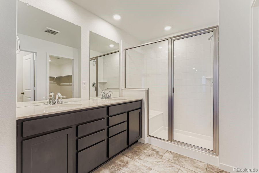 Furnished interior view inside a new home in Parterre, Thornton (Image 6).