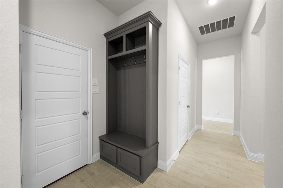 1088 Foxtail- Mudroom-1