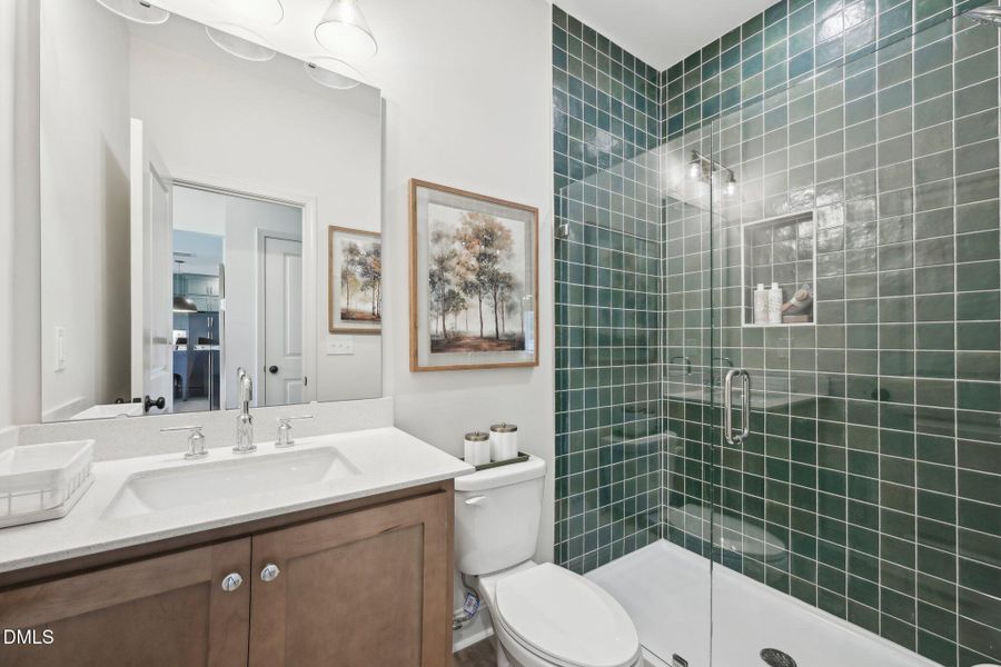 44-web-or-mls-296 Marvel Drive-2904-044