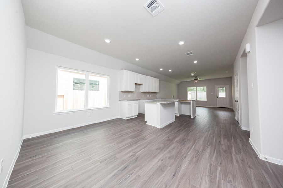 Image 13 of a home in Granger Pines.