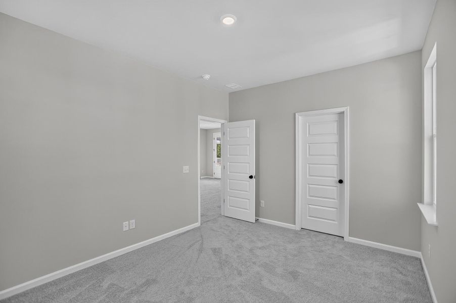 Spacious, unfurnished interior of a new home in Heron's Walk at Summers Corner, Summerville (Image 33). Spacious, unfurnished interior of a new home in Heron's Walk at Summers Corner, Summerville (Image 33).