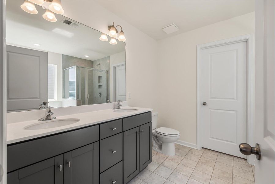 Furnished interior view inside a new home in Oakley Pointe, Moncks Corner (Image 11).