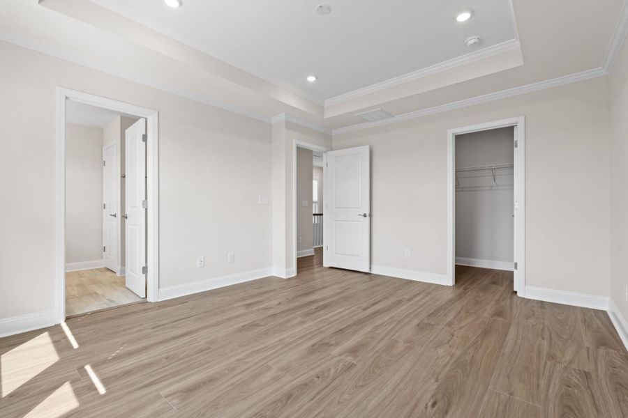 Spacious, unfurnished interior of a new home in Lakeside Townes at Riverlights, Wilmington (Image 20).
