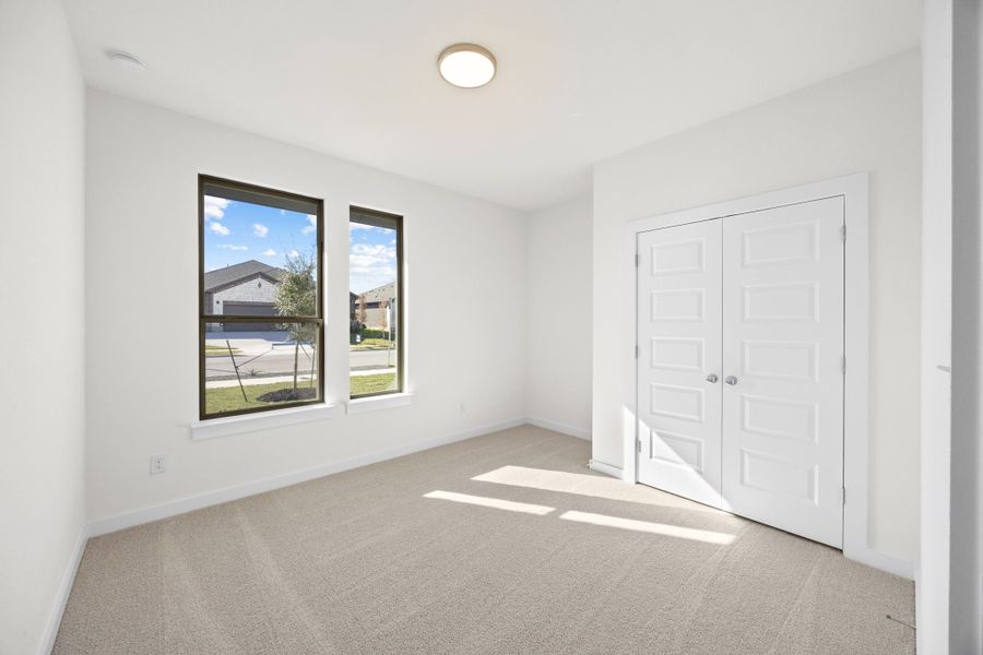 Spacious, unfurnished interior of a new home in Prairie Winds, Hutto (Image 18).