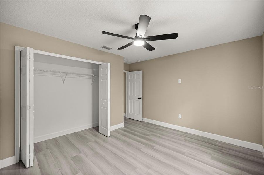 Spacious, unfurnished interior of a new home in , Belleview (Image 25).
