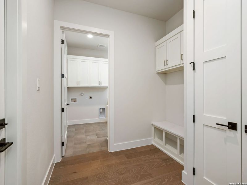 Spacious, unfurnished interior of a new home in , San Antonio (Image 21). Spacious, unfurnished interior of a new home in , San Antonio (Image 21).