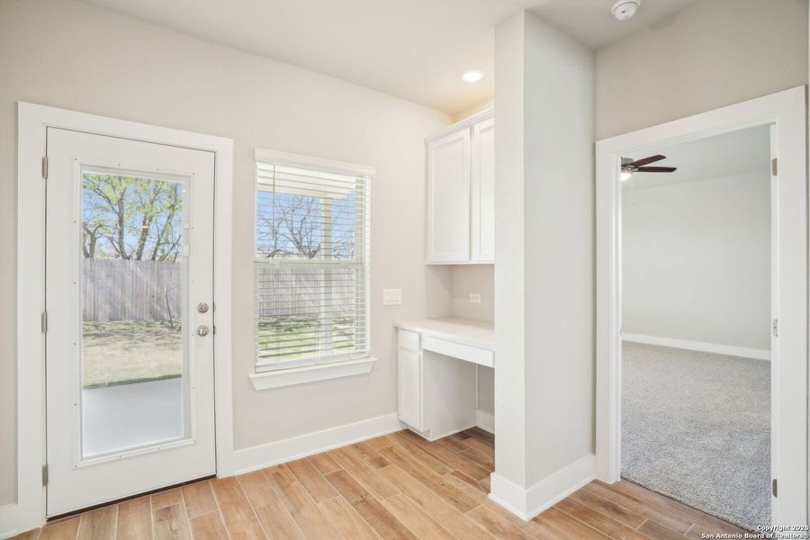 Furnished interior view inside a new home in Comanche Ridge, San Antonio (Image 6). Furnished interior view inside a new home in Comanche Ridge, San Antonio (Image 6).