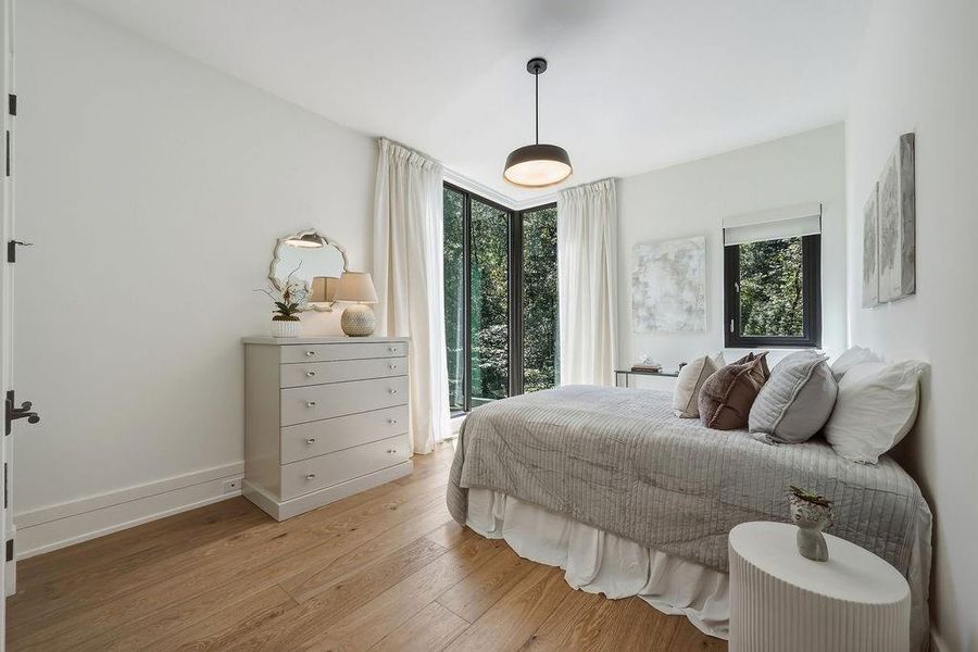 Furnished interior view inside a new home in , Atlanta (Image 58).