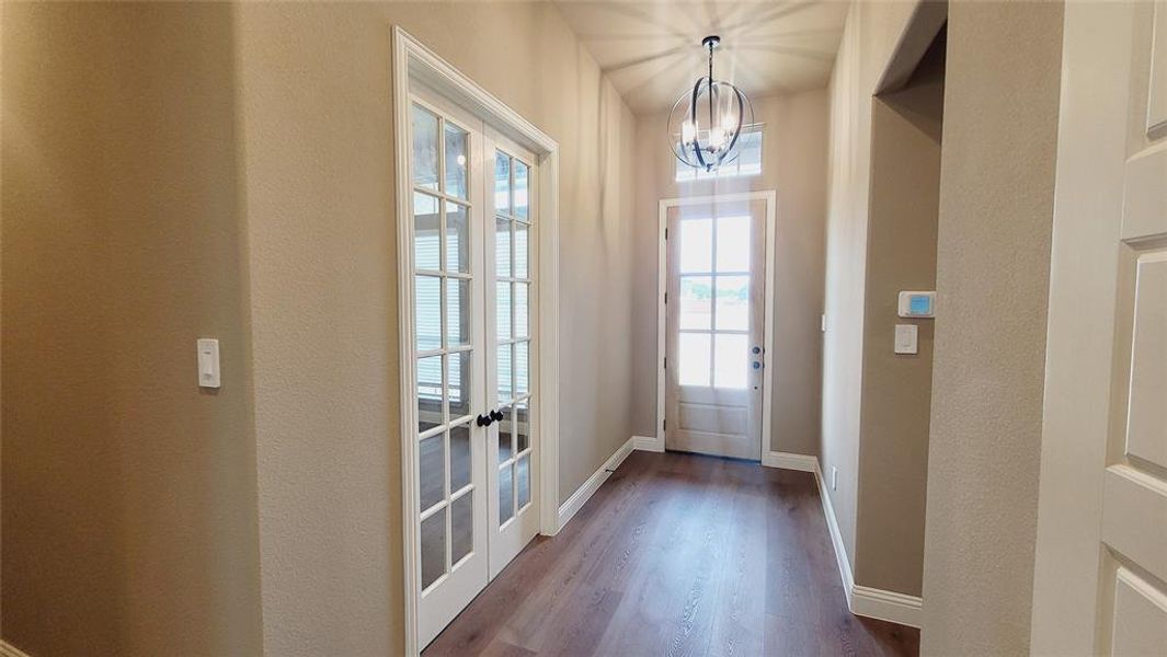 Spacious, unfurnished interior of a new home in , DeSoto (Image 13).