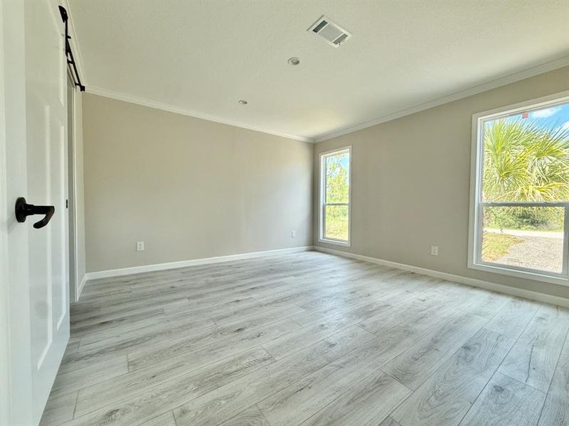 Spacious, unfurnished interior of a new home in , Punta Gorda (Image 37). Spacious, unfurnished interior of a new home in , Punta Gorda (Image 37).