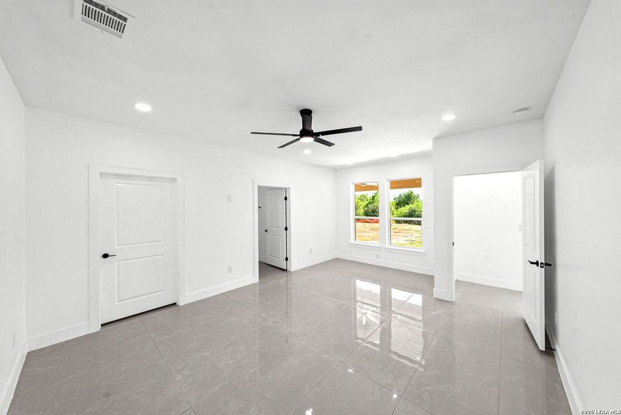 Spacious, unfurnished interior of a new home in , Kyle (Image 61).