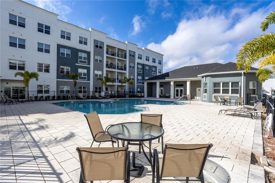 Condo located in Orlando, FL showcasing its design and architecture (Image 4). Condo located in Orlando, FL showcasing its design and architecture (Image 4).