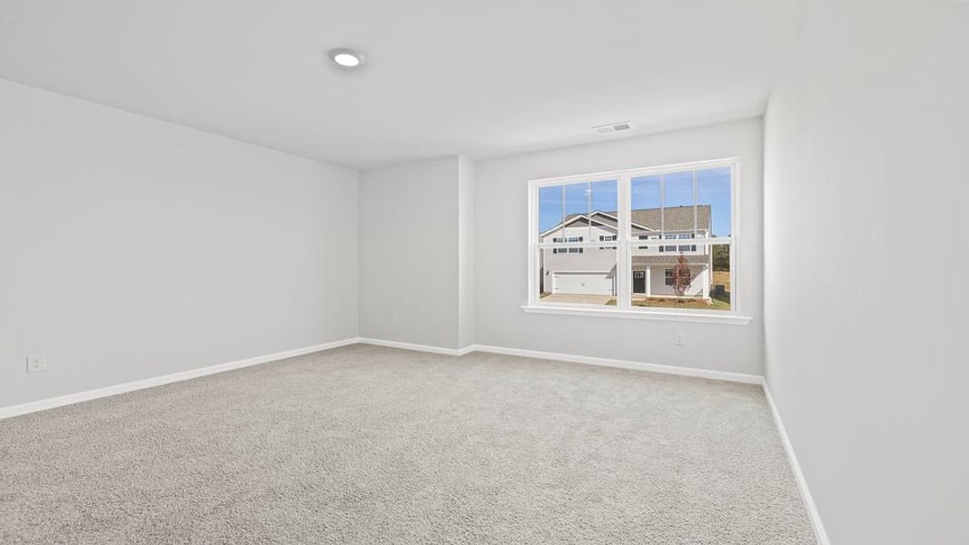 Spacious, unfurnished interior of a new home in Spring Ridge, Anderson (Image 27).