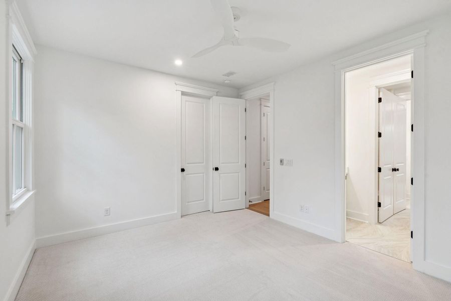 Spacious, unfurnished interior of a new home in , Mount Pleasant (Image 83).