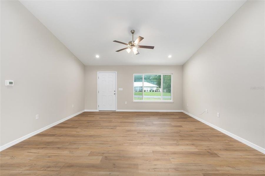 Spacious, unfurnished interior of a new home in , Dunnellon (Image 45). Spacious, unfurnished interior of a new home in , Dunnellon (Image 45).