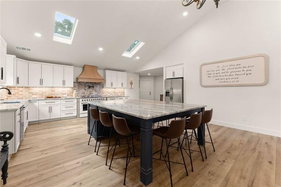 Furnished interior view inside a new home in , Jefferson (Image 50).