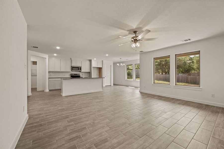 Spacious, unfurnished interior of a new home in Runaway Bay, Runaway Bay (Image 33).
