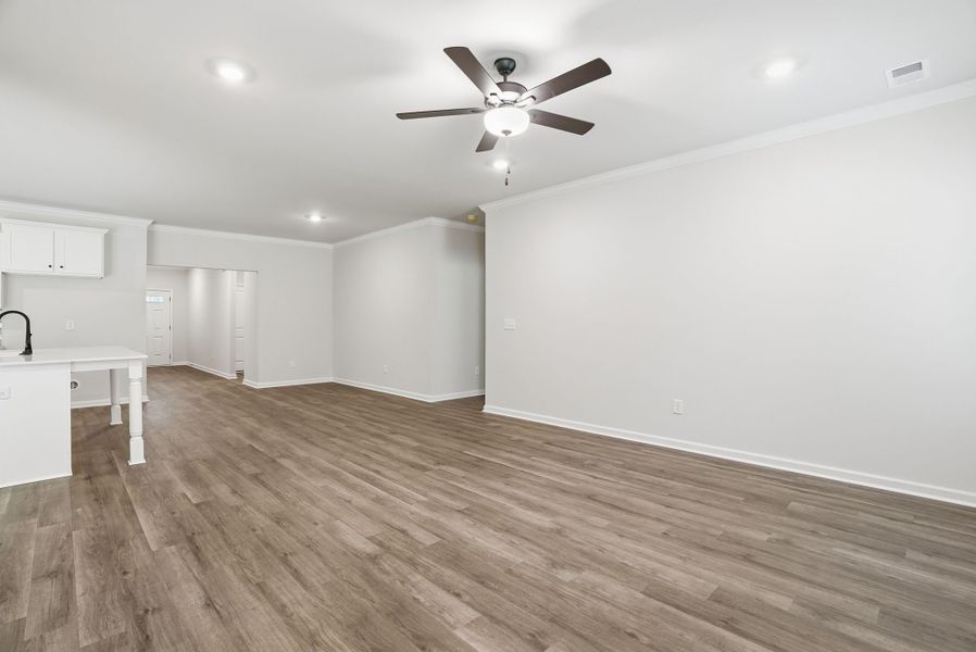 Representative unfurnished interior of a home built from the Hawthorne Select M by McGuinn Homes in Broadway Lake, Anderson (Image 19). Representative unfurnished interior of a home built from the Hawthorne Select M by McGuinn Homes in Broadway Lake, Anderson (Image 19).