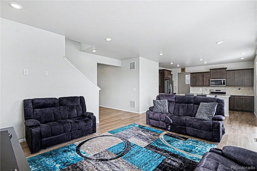 Furnished interior view inside a new home in Murphy Creek, Aurora (Image 11).