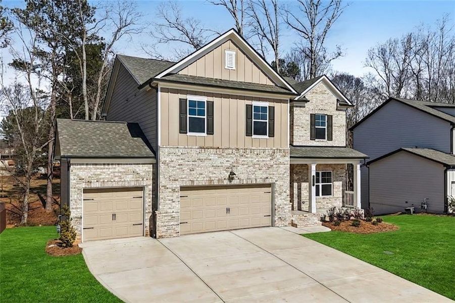 Front exterior of a new home in Rosewood Lake Estates, Hoschton, GA, highlighting curb appeal (Image 30). Front exterior of a new home in Rosewood Lake Estates, Hoschton, GA, highlighting curb appeal (Image 30).