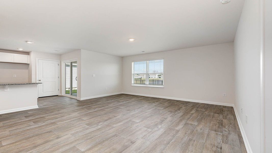 Spacious, unfurnished interior of a new home in Cottonwood Place, Tabor City (Image 11).
