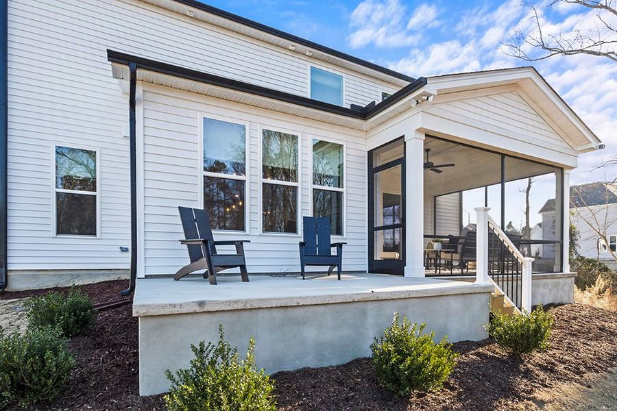 Representative exterior details of a home built from the The Hampton by RobuckHomes in Kennebec Crossing, Angier (Image 62). Representative exterior details of a home built from the The Hampton by RobuckHomes in Kennebec Crossing, Angier (Image 62).