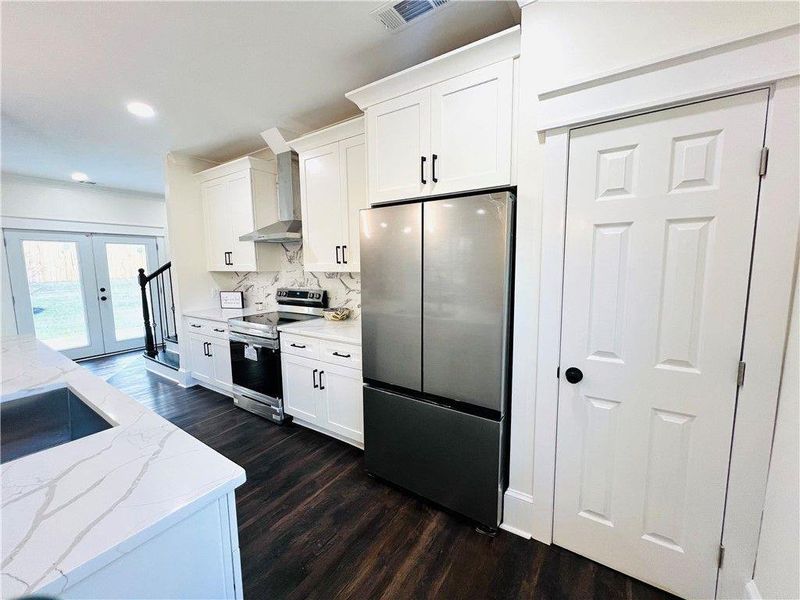Furnished interior view inside a new home in , Atlanta (Image 8).