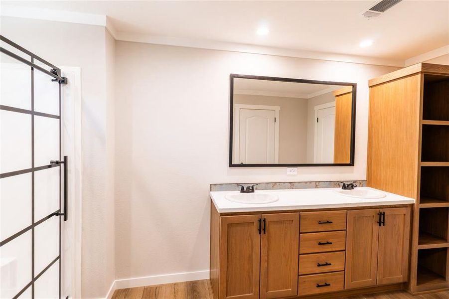 Furnished interior view inside a new home in , Gun Barrel City (Image 8).
