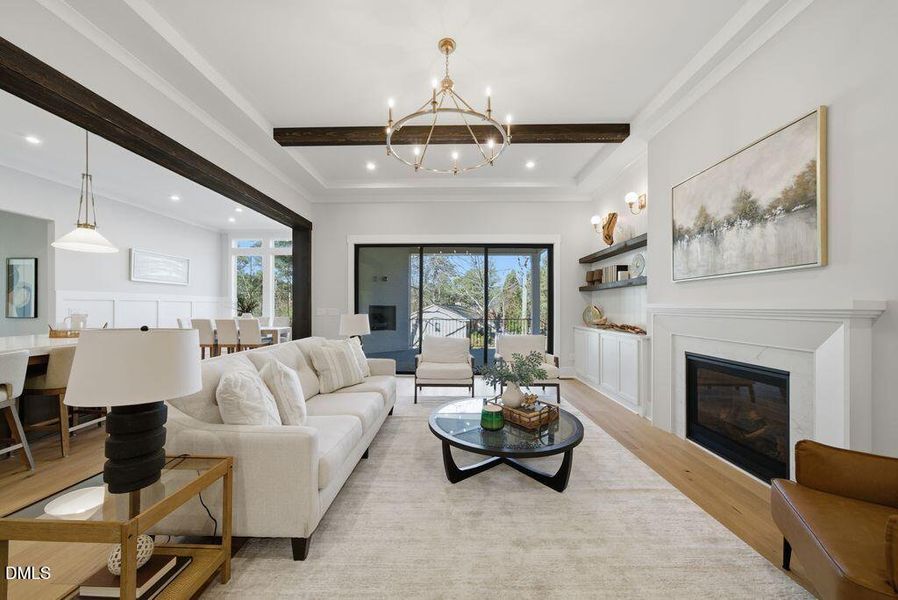 Family Room 409 1 16