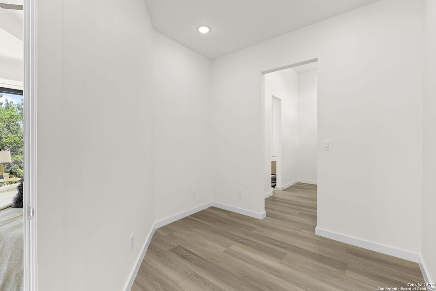 Image 50 of a home in .