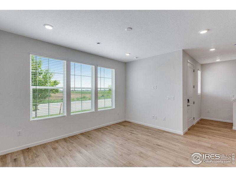 Spacious, unfurnished interior of a new home in Westside Crossing Townhomes, Berthoud (Image 31).