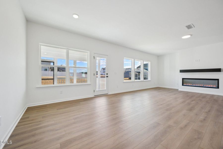 10-web-or-mls-N Stonemill Trl-S1212-010