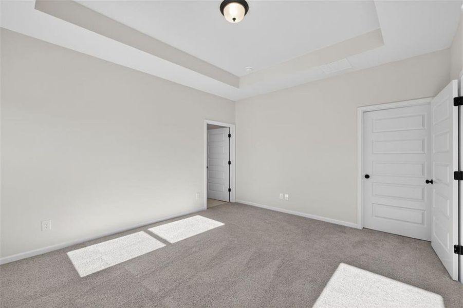Spacious, unfurnished interior of a new home in Jones Ridge, Dallas (Image 24).