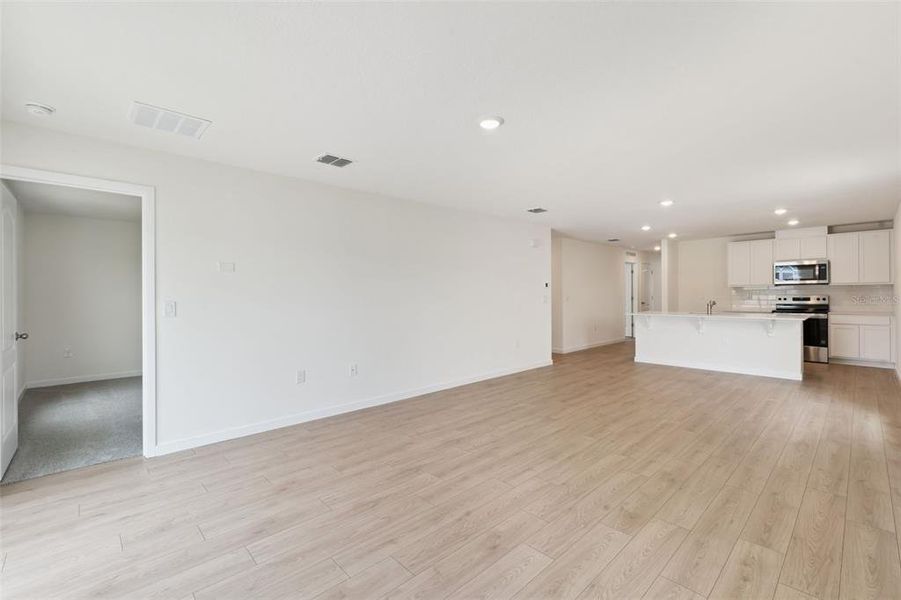 Spacious, unfurnished interior of a new home in Campbell Crossing, Port Orange (Image 11). Spacious, unfurnished interior of a new home in Campbell Crossing, Port Orange (Image 11).