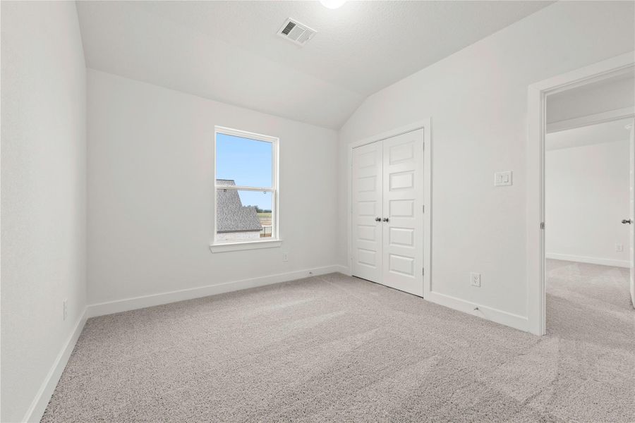Spacious, unfurnished interior of a new home in Everly, Hockley (Image 11).