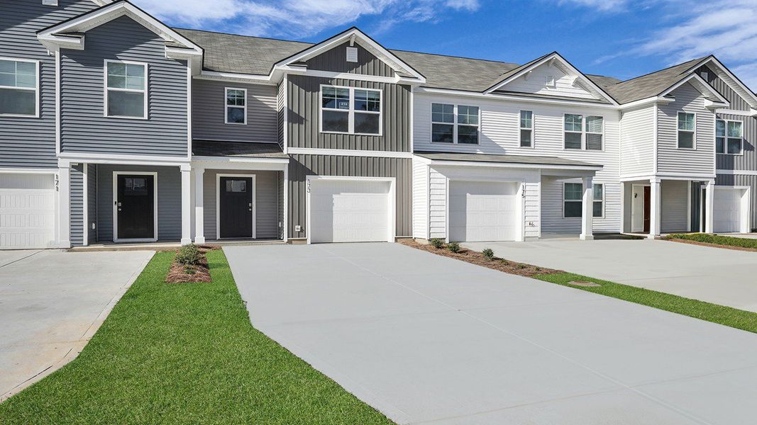 Image 31 of a home in Pine Hills Townhomes at Cane Bay.