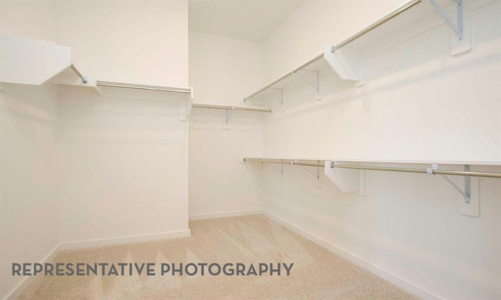 Spacious, unfurnished interior of a new home in Star Trail, Prosper (Image 21).