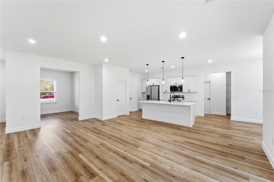 Spacious, unfurnished interior of a new home in , Ocala (Image 39).