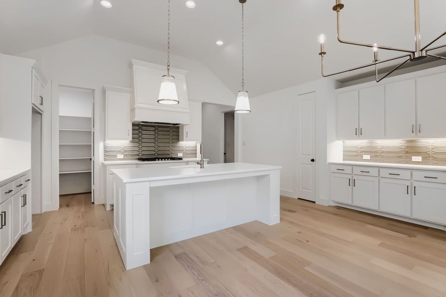 109 Enclave - Kitchen