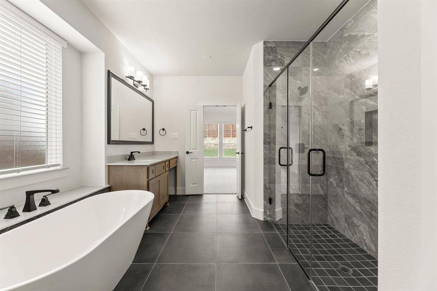 9933 Villa Verde-Primary Suite-4