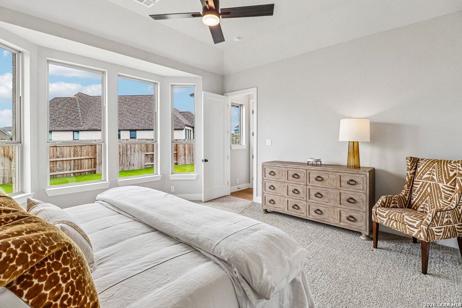 Furnished interior view inside a new home in Homestead, Schertz (Image 29).