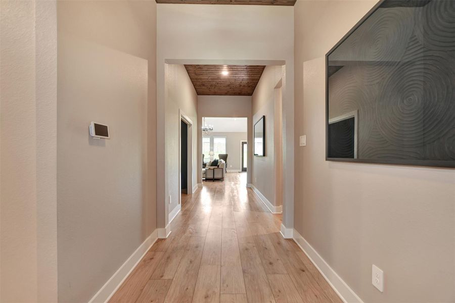 Spacious, unfurnished interior of a new home in Lone Star Landing, Montgomery (Image 21).