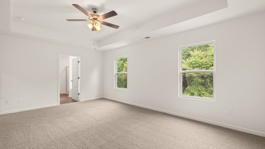 Representative unfurnished interior of a home built from the Hanover by D.R. Horton in The Reserve at Calcutta, Stockbridge (Image 16).