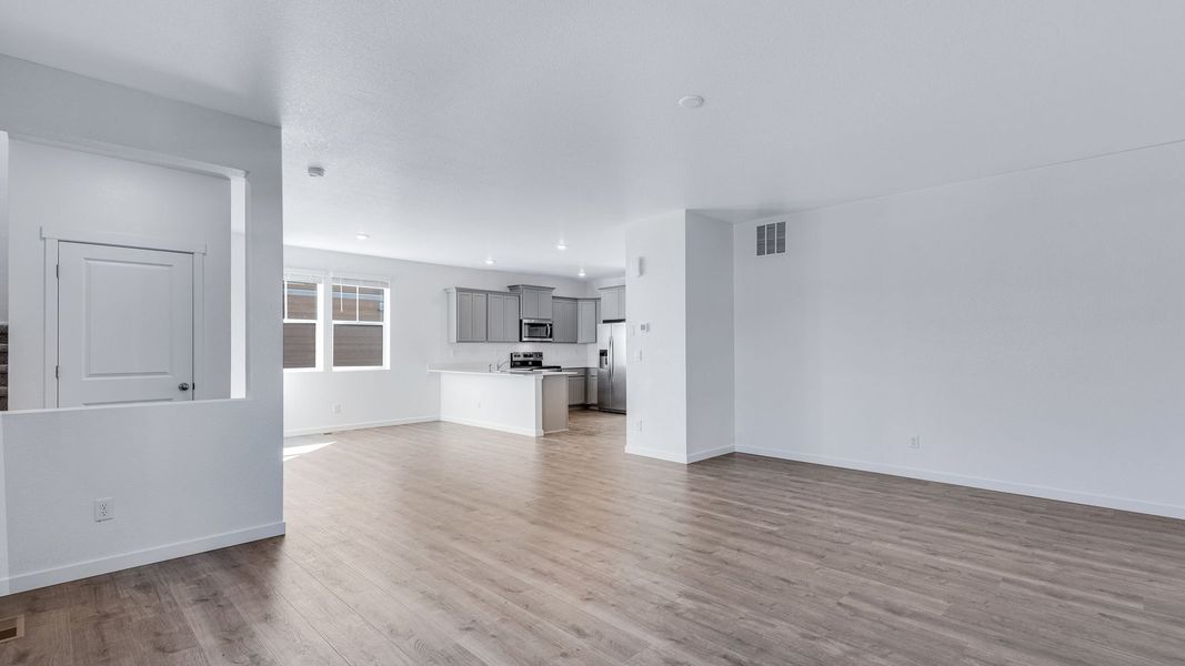 Spacious, unfurnished interior of a new home in Sky Ranch, Watkins (Image 13).