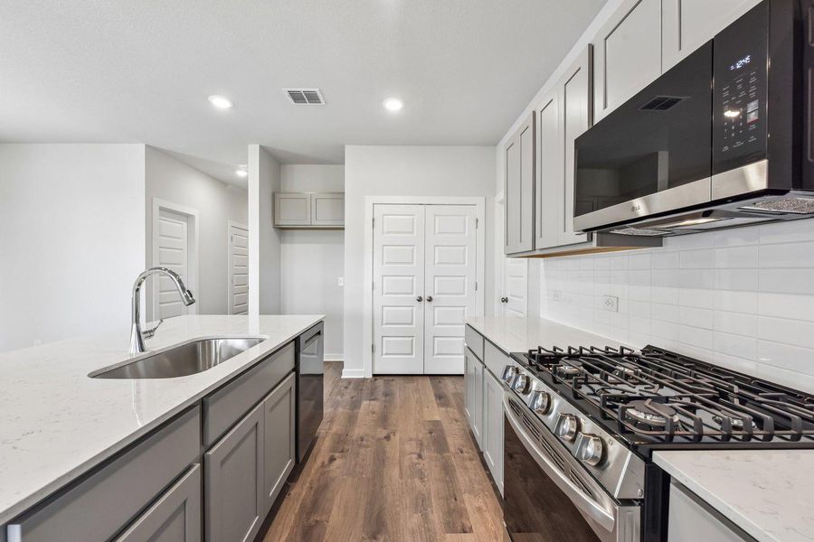 Furnished interior view inside a new home in Trinity Ranch, Elgin (Image 11).