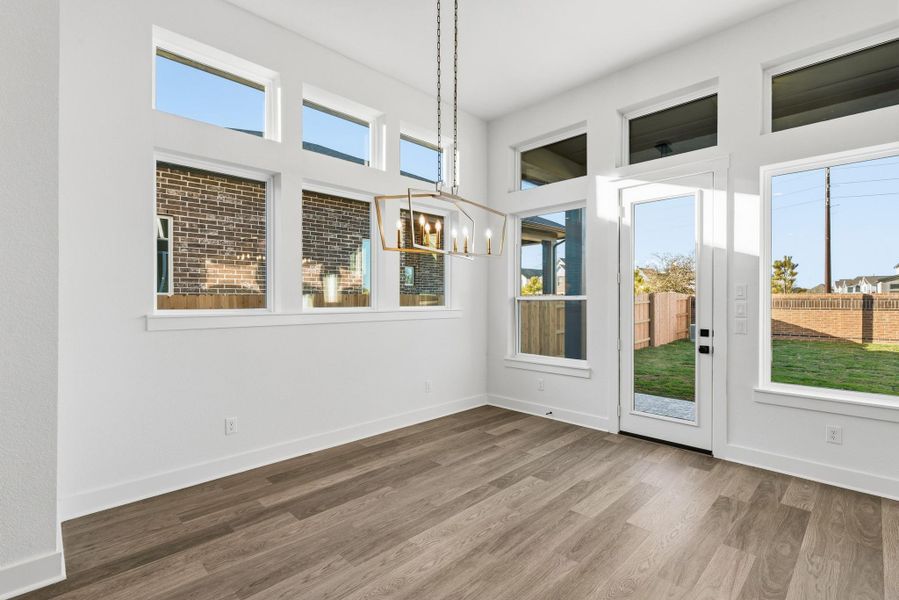 Spacious, unfurnished interior of a new home in , Katy (Image 16).