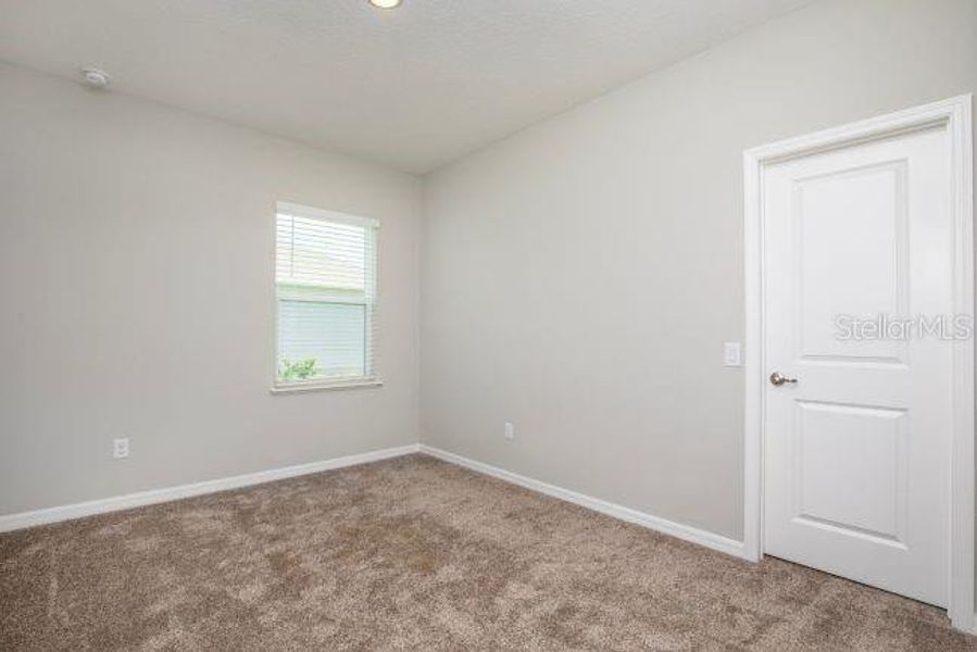 Spacious, unfurnished interior of a new home in , Ocala (Image 19).