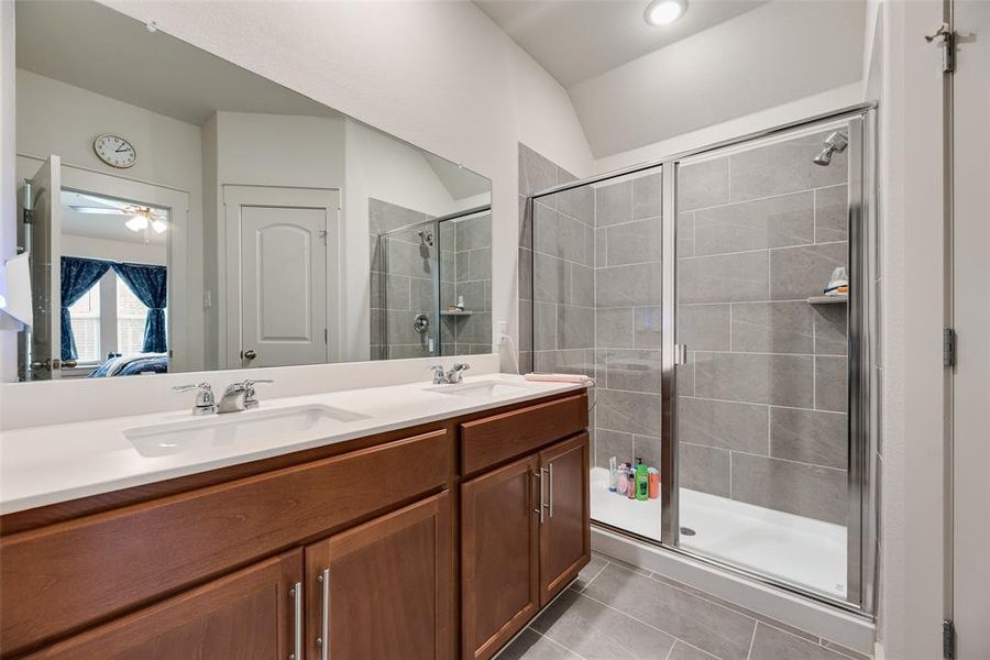 Furnished interior view inside a new home in Walden Pond, Forney (Image 9).