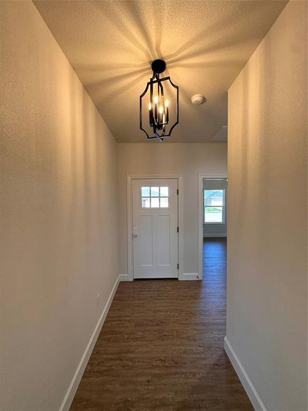 Spacious, unfurnished interior of a new home in , Abilene (Image 7).