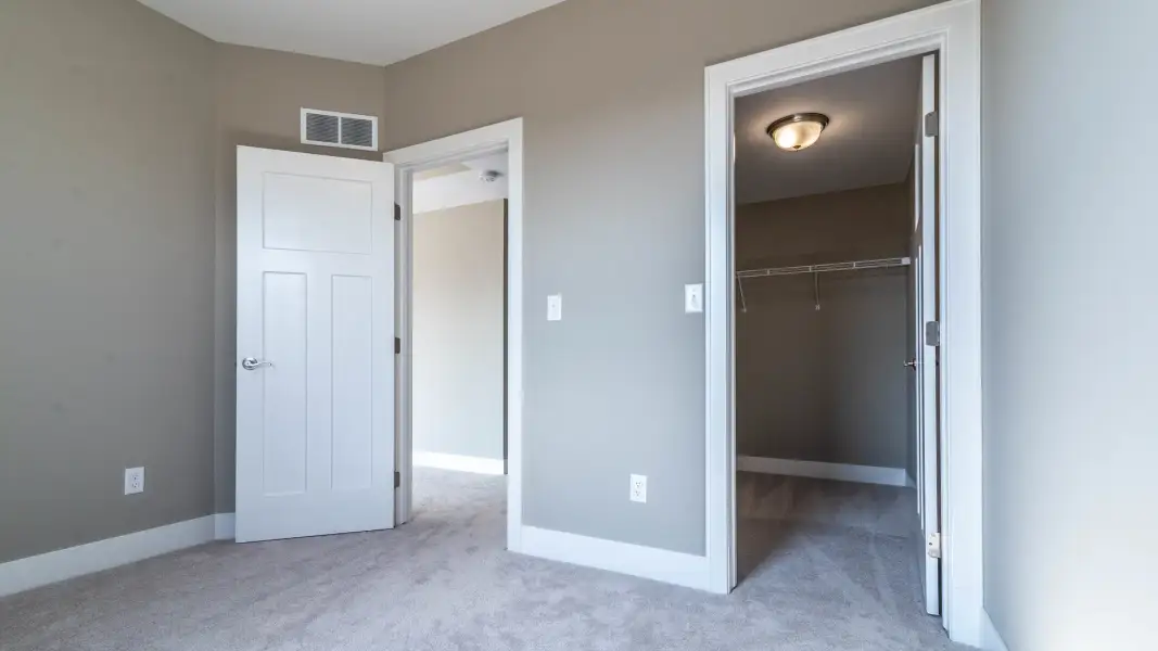 Representative unfurnished interior of a home built from the The Winslow by Norfolk Homes in Offsite Builds Southern Michigan, Ann Arbor (Image 87).